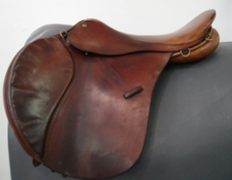 Michael Stokes Centaur Jumping 17"/W Saddle
